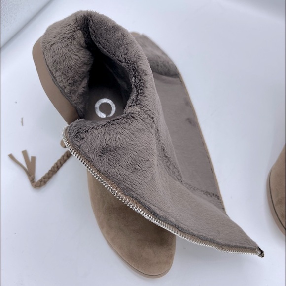 NEW SOFT LINED TALL BOOTS - Picture 2 of 13